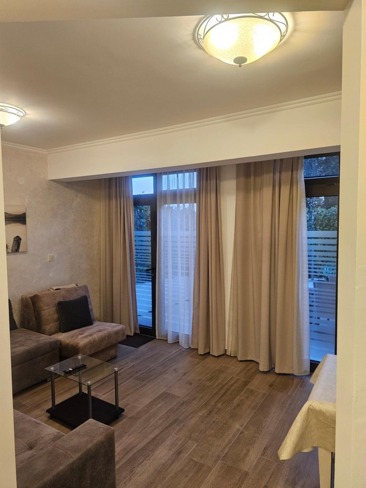 Langust - Free Parking Apartment Sveti Stefan Room photo