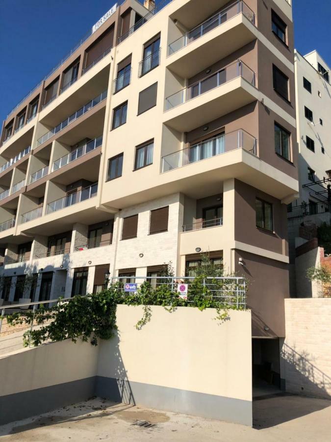 Langust - Free Parking Apartment Sveti Stefan Exterior photo